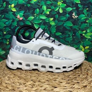 On cloud cloudmonster black white